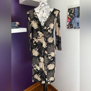 7 for $30 BCBG Paris Long Sleeve Floral Dress